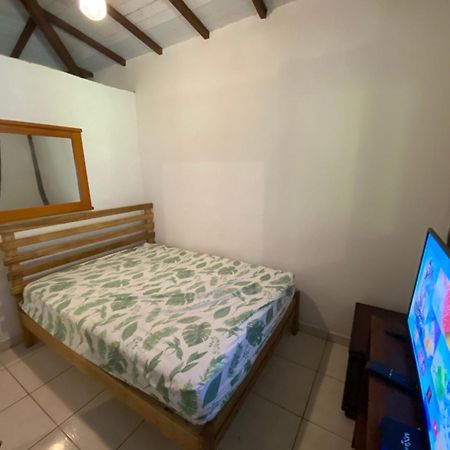Casa Azul Sertao De Camburi Сао Себастиао Екстериор снимка
