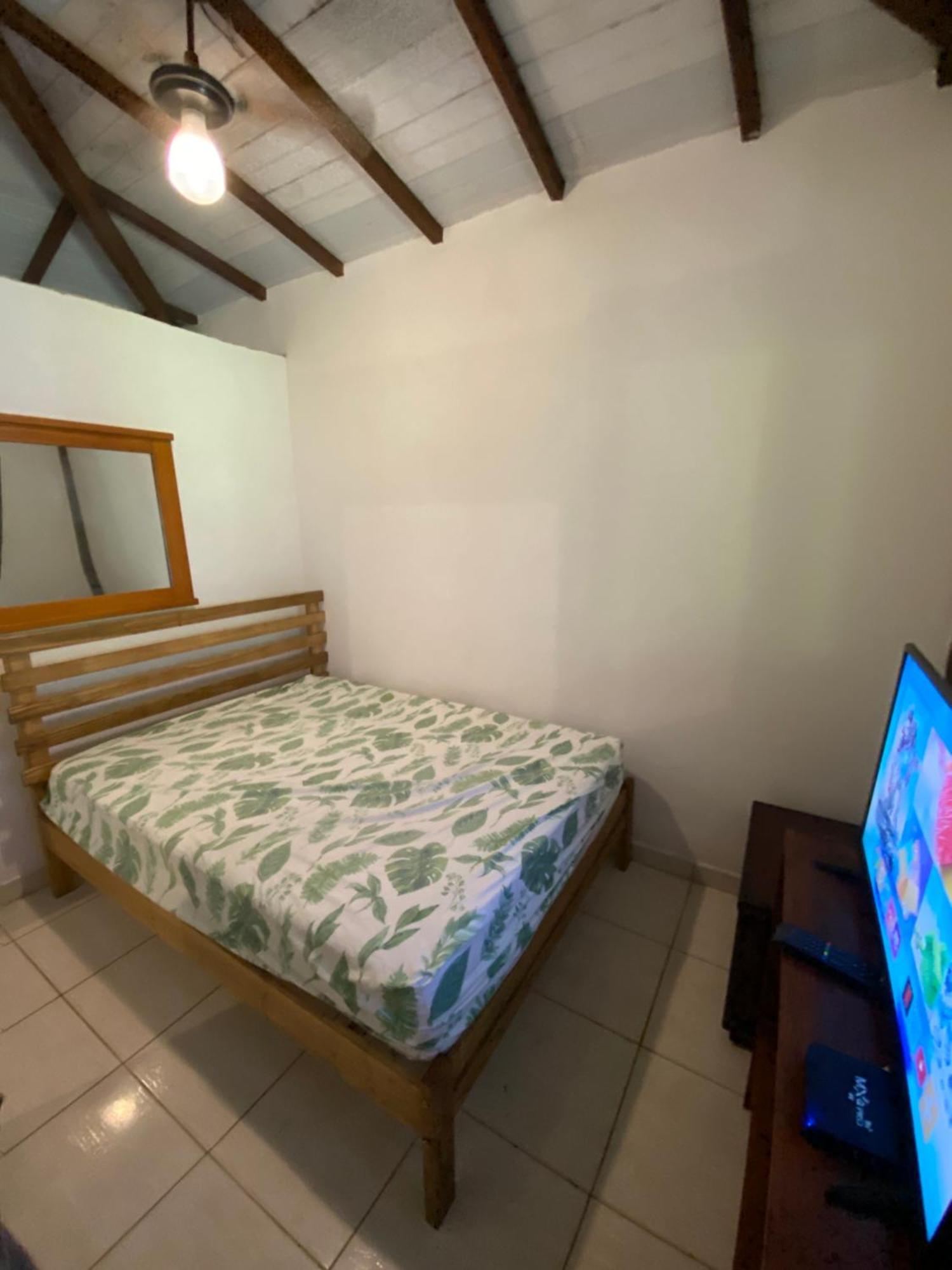 Casa Azul Sertao De Camburi Сао Себастиао Екстериор снимка